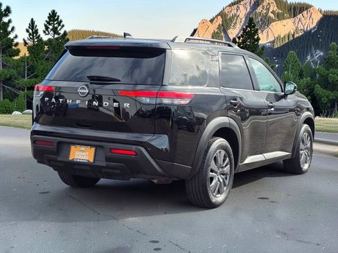 Used 2025 Nissan Pathfinder SV FWD image 7