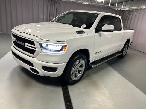 Used 2022 RAM 1500 Big Horn AWD/4WD image 3