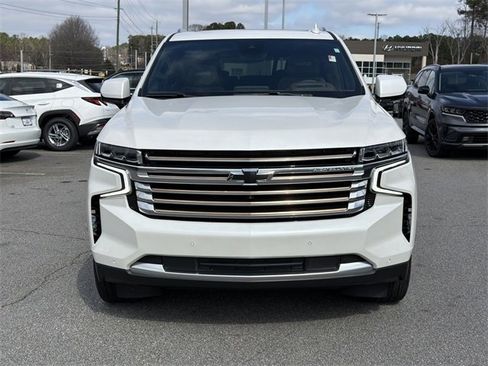 Used 2023 Chevrolet Tahoe High Country image 2