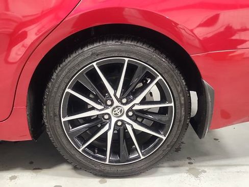 Used 2022 Toyota Camry SE w/ Convenience Package FWD image 30