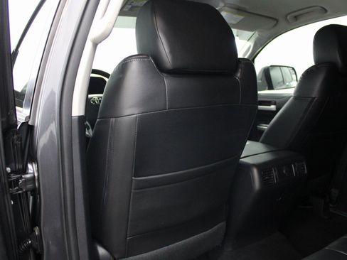 Used 2018 Toyota Tundra SR5 w/ SR5 Upgrade Package image 17