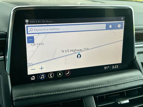 Used 2021 Chevrolet Suburban High Country image 18