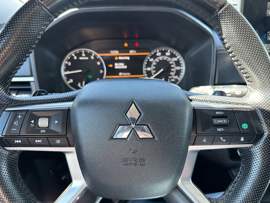 Used 2024 Mitsubishi Outlander SE AWD/4WD image 28