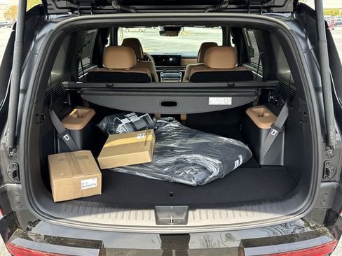 New 2026 Hyundai Santa Fe Calligraphy w/ Tow & Go Package FWD image 18