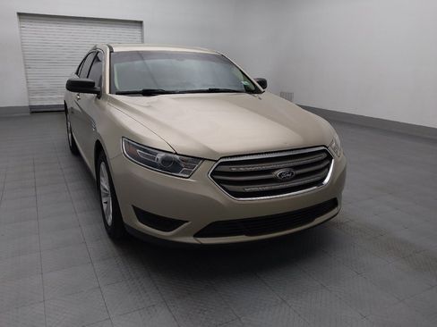 Used 2018 Ford Taurus SE FWD image 14