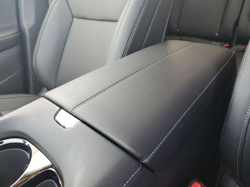 New 2025 Nissan Murano SV image 18