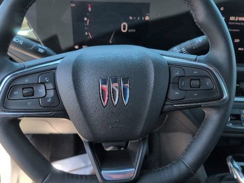 Used 2024 Buick Envista Preferred w/ Convenience I Package FWD image 20