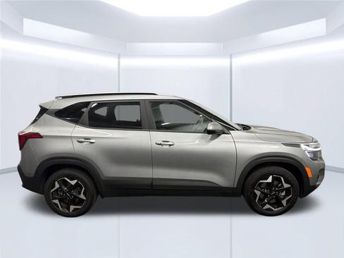 Certified 2025 Kia Seltos S AWD/4WD image 5
