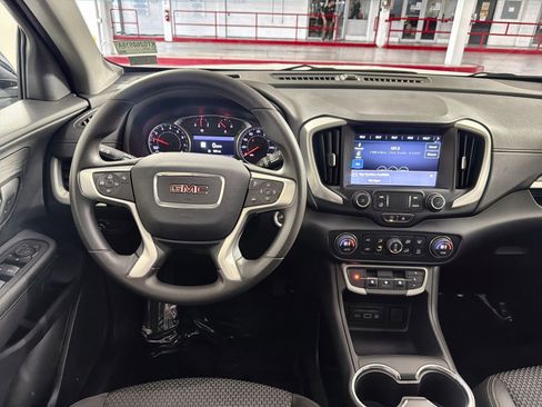 Used 2022 GMC Terrain SLE w/ Driver Convenience Package image 16