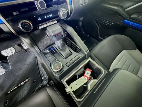 Used 2024 Toyota Tacoma TRD Sport image 22