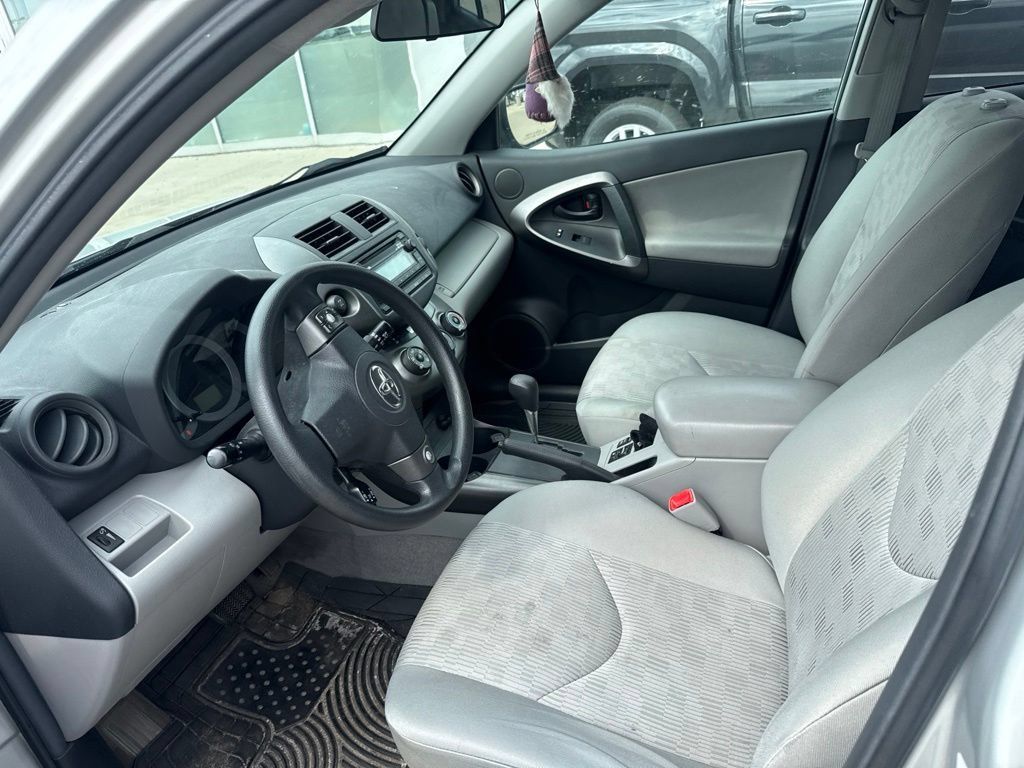 Used 2012 Toyota RAV4 4WD w/ Value Pkg image 12