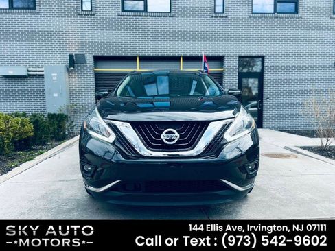 Used 2018 Nissan Murano SV w/ Premium Package image 2