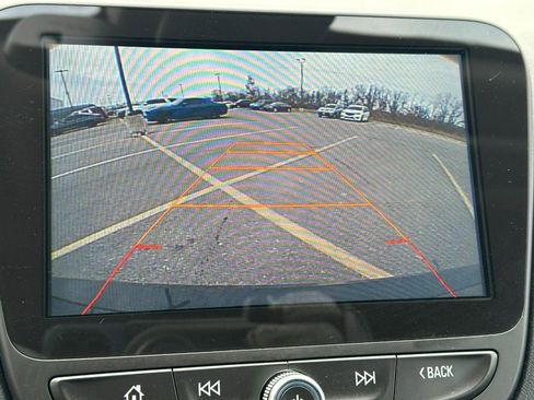 Used 2017 Chevrolet Malibu LT w/ Driver Confidence Package image 21