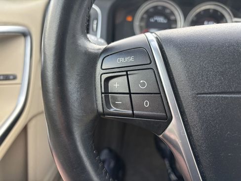 Used 2012 Volvo S60 T5 image 18