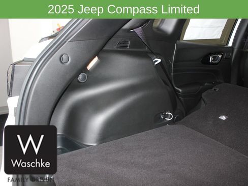 New 2025 Jeep Compass Limited w/ Sun & Sound Group AWD/4WD image 19