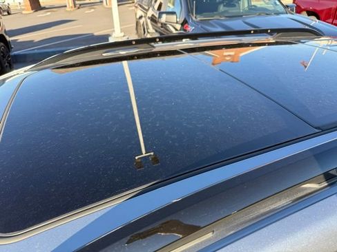 Used 2023 Chevrolet Equinox RS image 9