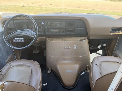 Used 1990 Ford E-350 and Econoline 350 RWD image 12