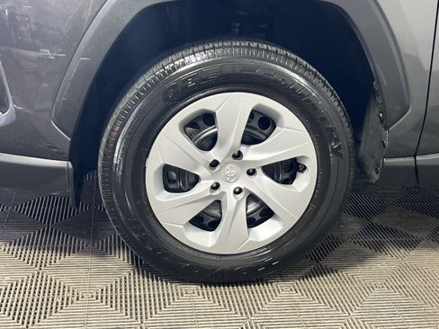 Used 2025 Toyota RAV4 LE AWD/4WD image 13