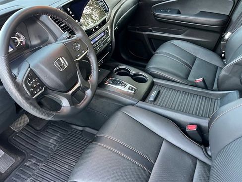 Used 2023 Honda Passport TrailSport image 10