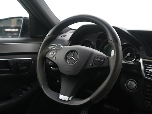 Used 2010 Mercedes-Benz E 63 AMG Sedan image 13