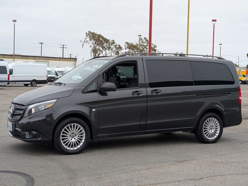 Used 2021 Mercedes-Benz Metris Passenger w/ Premium Safety Package image 2