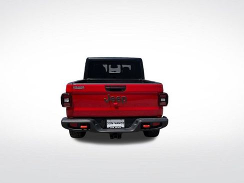 Used 2026 Jeep Gladiator Mojave AWD/4WD image 4