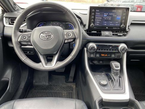 Used 2021 Toyota RAV4 XSE image 11