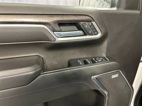 Used 2022 Chevrolet Silverado 1500 LTZ AWD/4WD image 14