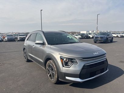 Used 2023 Kia Niro EX