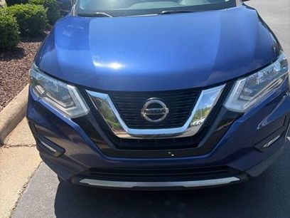 Used 2018 Nissan Rogue SV w/ Premium Package