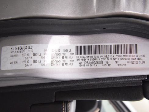 Used 2016 Jeep Cherokee Sport FWD image 24