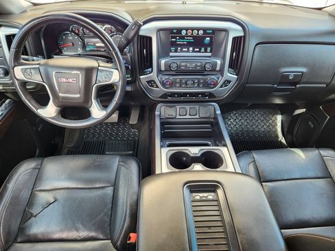 Used 2018 GMC Sierra 1500 SLT w/ Texas SLT Premium Package RWD image 9