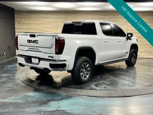 Used 2024 GMC Sierra 1500 AT4 w/ Technology Package AWD/4WD image 17