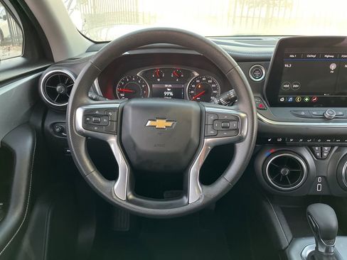 Used 2025 Chevrolet Blazer LT image 16