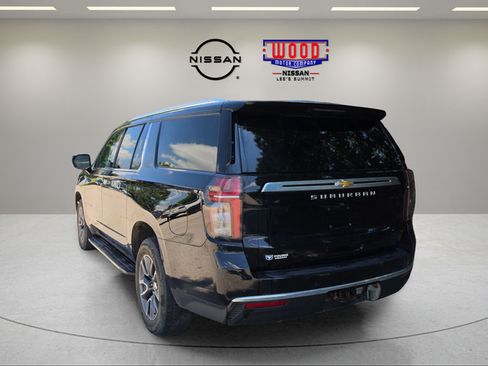 Used 2023 Chevrolet Suburban LS w/ Driver Alert Package AWD/4WD image 4