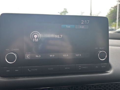 Used 2024 Honda HR-V LX image 12