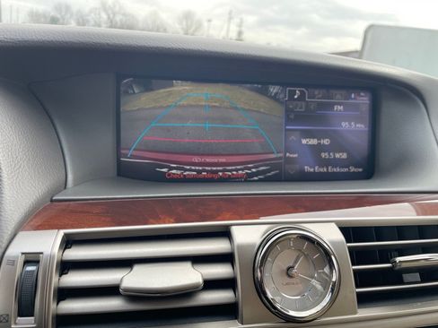 Used 2014 Lexus LS 460 w/ Comfort Package RWD image 15