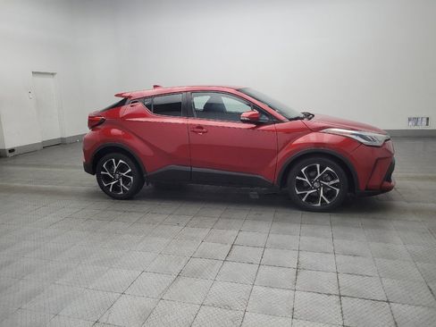 Used 2021 Toyota C-HR XLE FWD image 11
