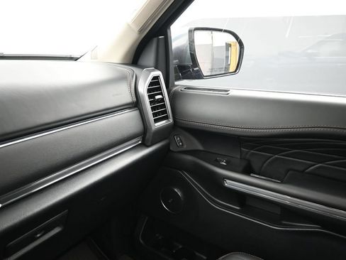 Used 2020 Ford Expedition Platinum AWD/4WD image 12