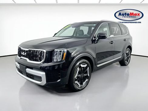 Used 2023 Kia Telluride EX w/ EX Captain's Chair Package AWD/4WD image 5