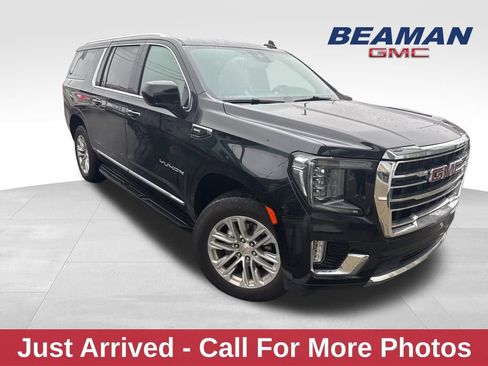 Used 2024 GMC Yukon XL SLT image 1
