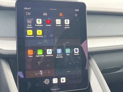 Certified 2024 Polestar Polestar 2 image 32