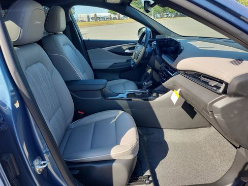 New 2026 Buick Envista Avenir FWD image 9