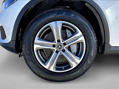 Used 2018 Mercedes-Benz GLC 300 image 10