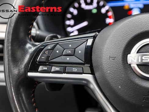 Used 2023 Nissan Altima 2.5 SR w/ SR Premium Package image 23