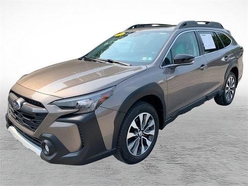 Used 2023 Subaru Outback Limited AWD/4WD image 7