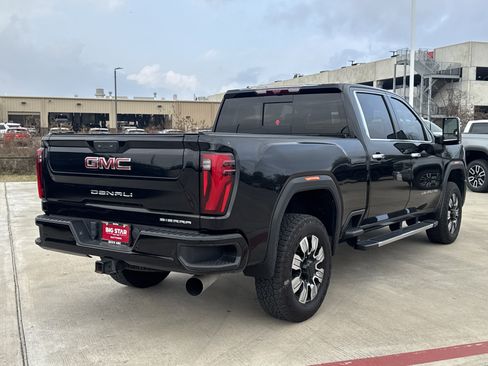 Used 2024 GMC Sierra 2500 Denali w/ Denali Reserve Package image 13