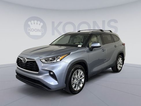 Used 2023 Toyota Highlander Limited AWD/4WD image 1