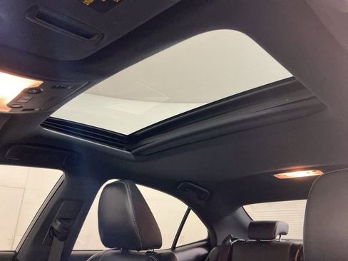 Used 2018 Lexus IS 300 F Sport w/ F Sport Package image 24