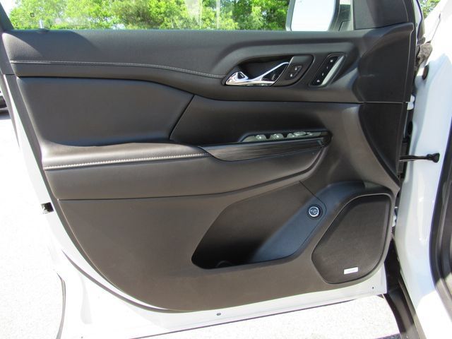 Certified 2023 GMC Acadia SLT w/ Preferred Package AWD/4WD image 10